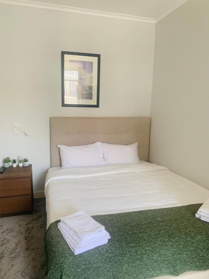 Sao Lazaro Bhuiyan Family Host Hotel Lisboa Ngoại thất bức ảnh