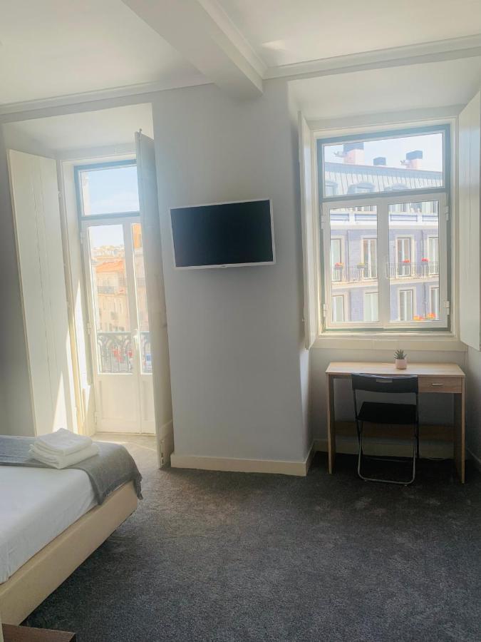 Sao Lazaro Bhuiyan Family Host Hotel Lisboa Ngoại thất bức ảnh