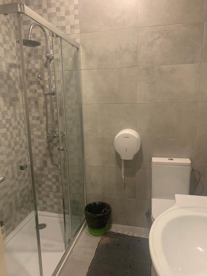 Sao Lazaro Bhuiyan Family Host Hotel Lisboa Ngoại thất bức ảnh