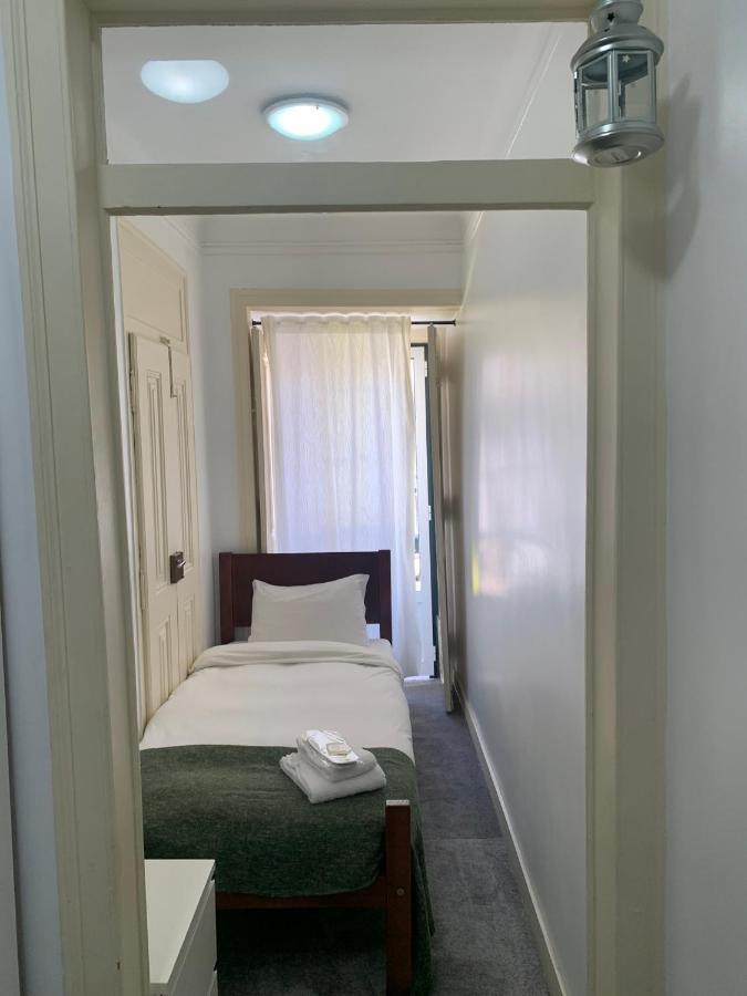 Sao Lazaro Bhuiyan Family Host Hotel Lisboa Ngoại thất bức ảnh