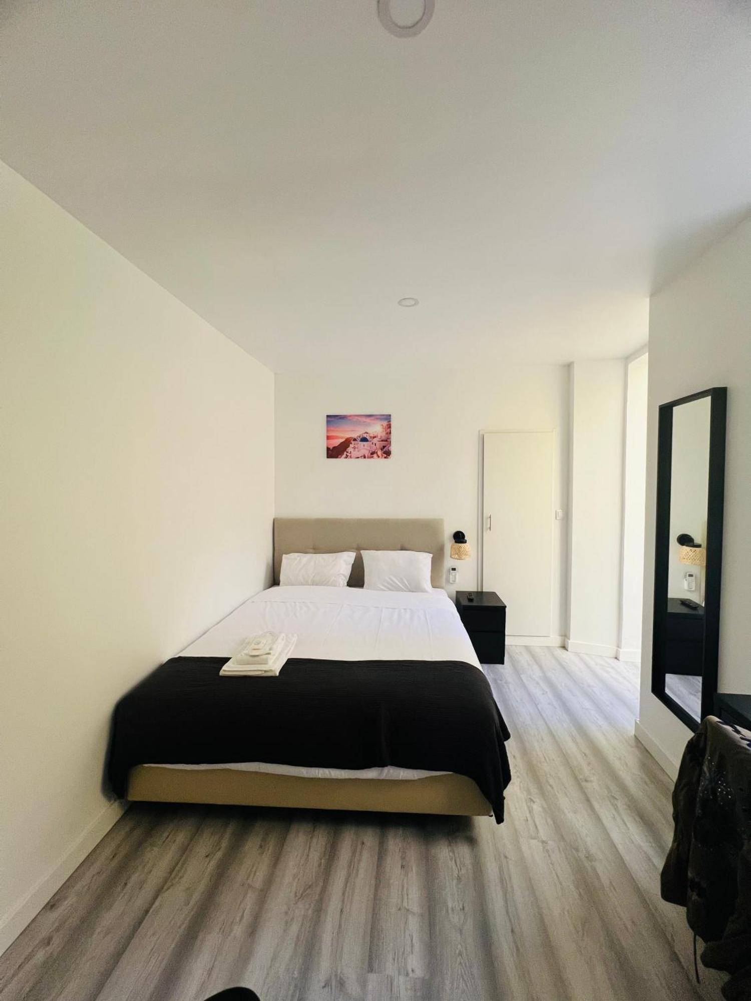 Sao Lazaro Bhuiyan Family Host Hotel Lisboa Ngoại thất bức ảnh