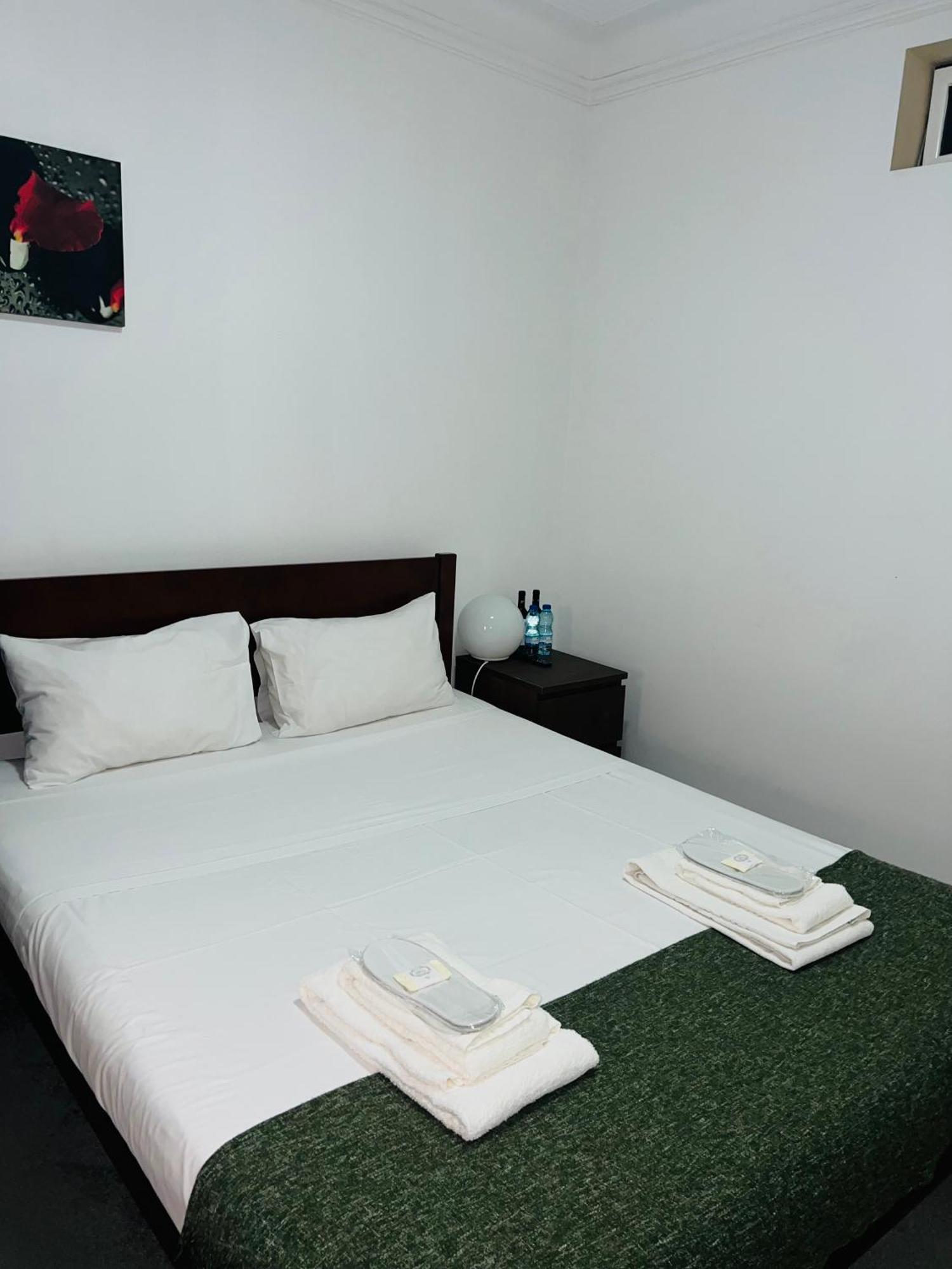 Sao Lazaro Bhuiyan Family Host Hotel Lisboa Ngoại thất bức ảnh